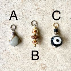 🌚 Pretty beaded pendants made from vintage beads $7.50 each