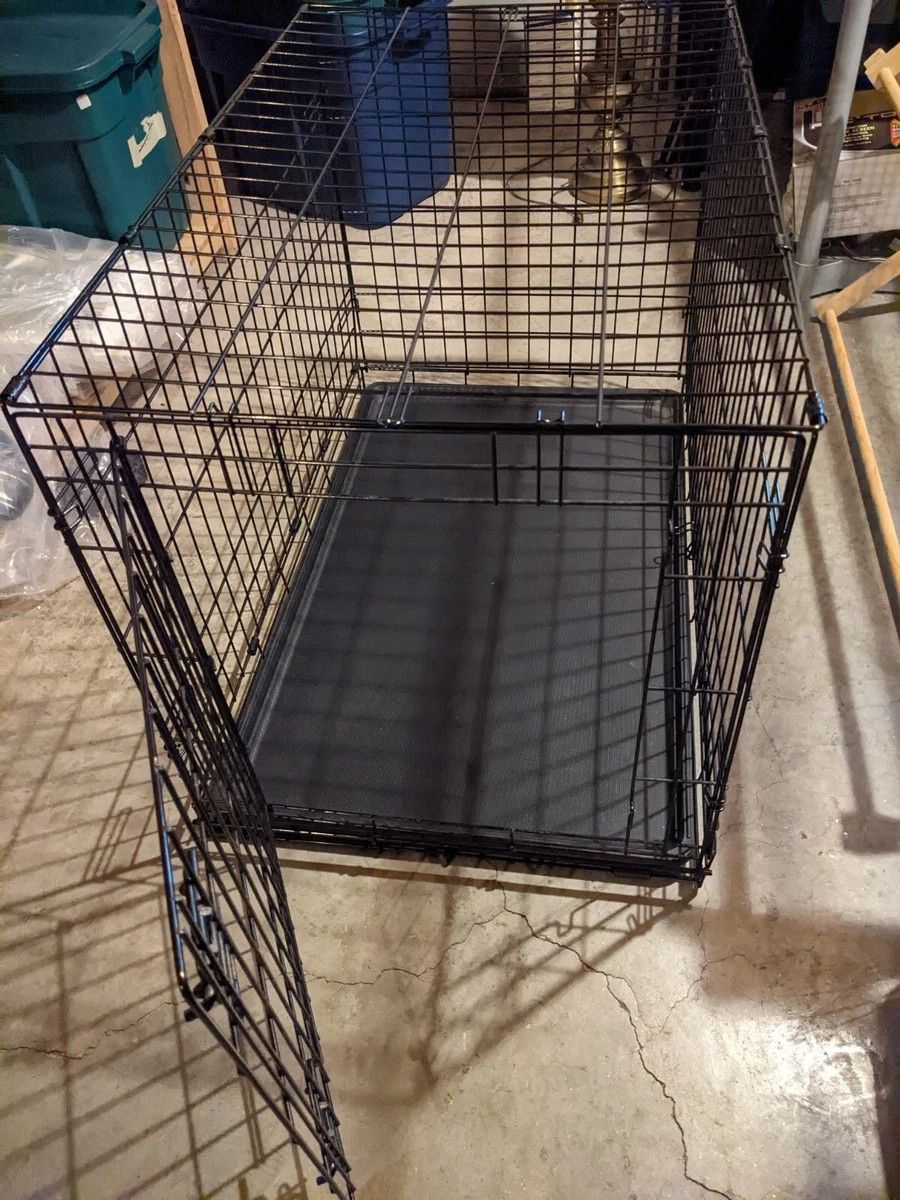 Dog cage 