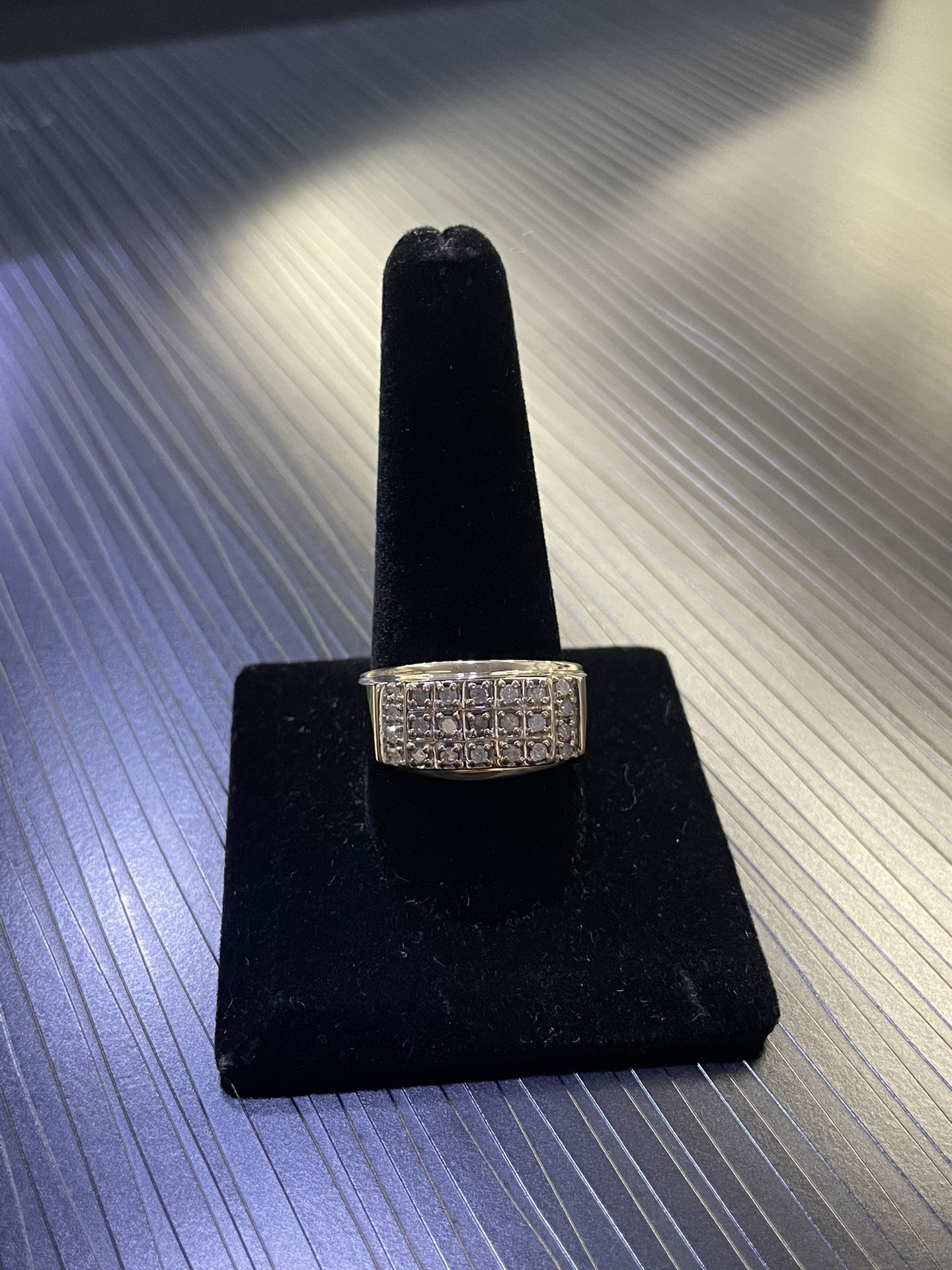 14K Diamond Ring 🥶