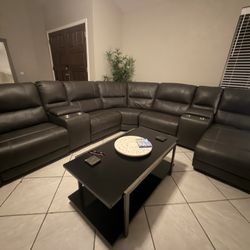 Coffee Table Set - 2 End & 1 Coffee Table 