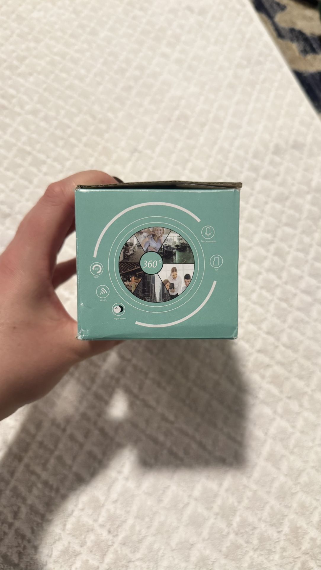 📸 Wi-Fi 360° Bulb Security Cameras – Smart Home (NEW, 5 available)