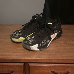 Luka 2s Jordan Basketball Shoes