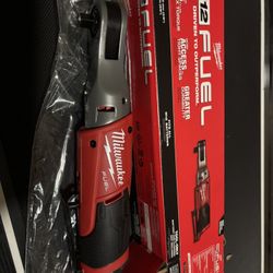 Milwaukee M12 FUEL 12V Lithium-Ion Brushless Cordless 3/8 in. Ratchet (Tool-Only)