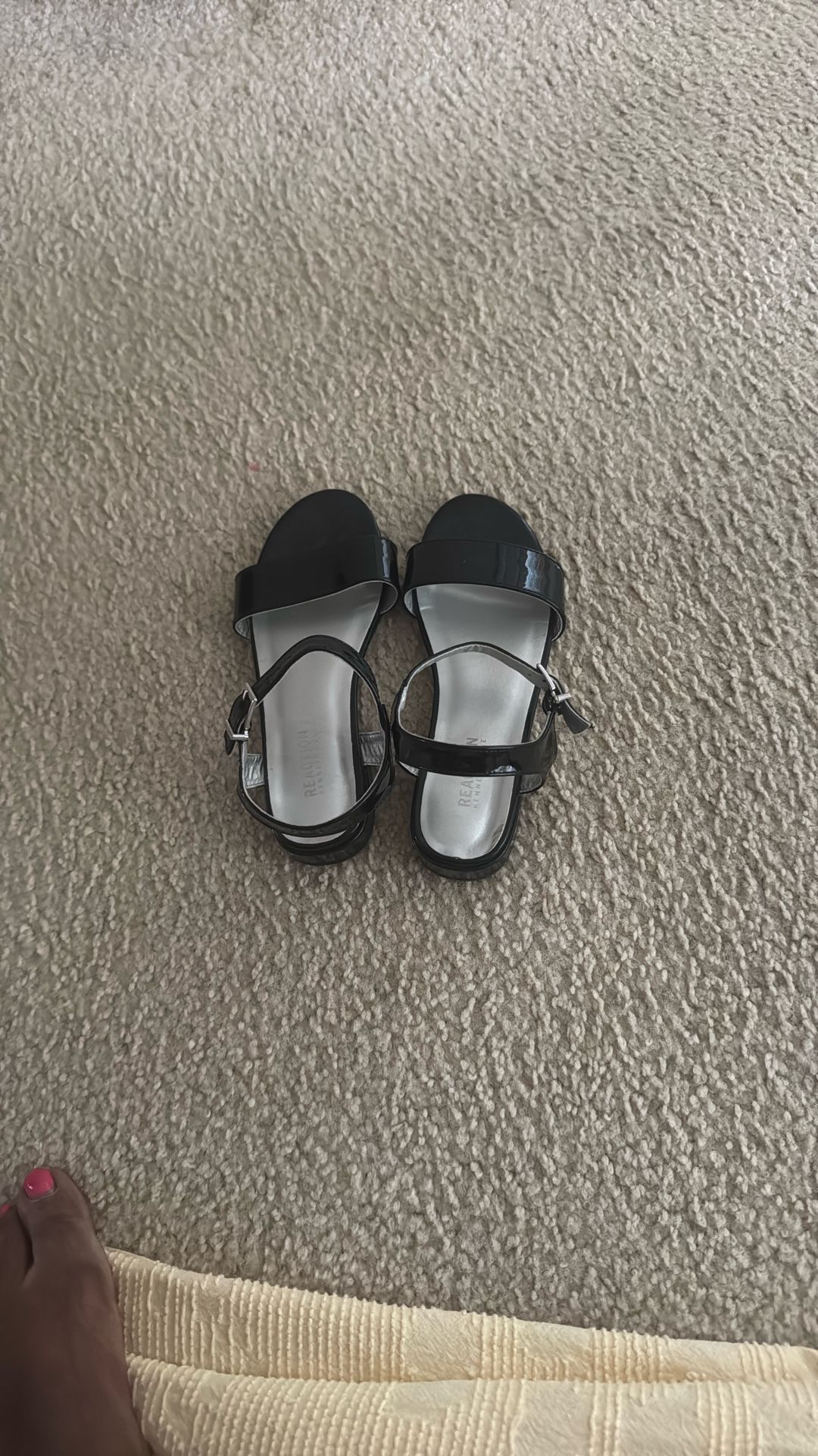 Black Sandal for girl Size 2 