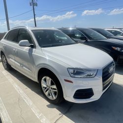 2017 Audi SUV Clean 