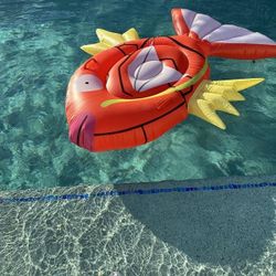 Magikarp Pokémon Summer Days Pool Float Weight capacity: 220 lbs (100 kg)