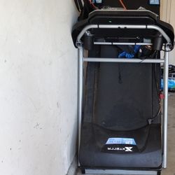 Treadmill, Read Description 