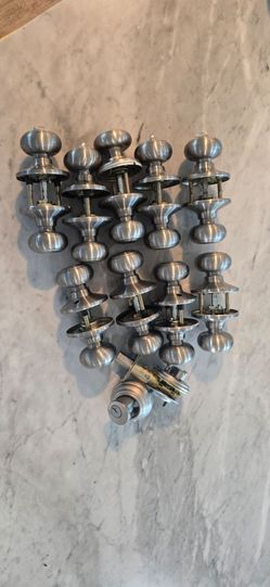 Brushed Nickel Door Knob Set – 10 Pieces