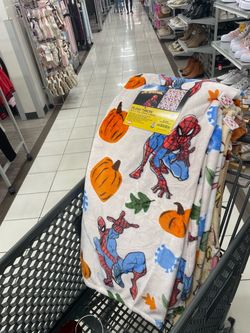 Viral SpiderMan Fall Blanket