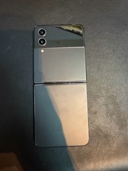 Samsung Galaxy Z Flip 4 Black 128Gb Unlocked Perfect