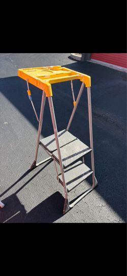 4’ Folding Platform Ladder
