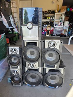 Free CD player and Speakers 🔊  2 connection not work