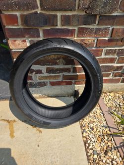 190/50/17 pirelli motorcycle tire
