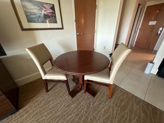 Round Wood Pedestal Dining Table