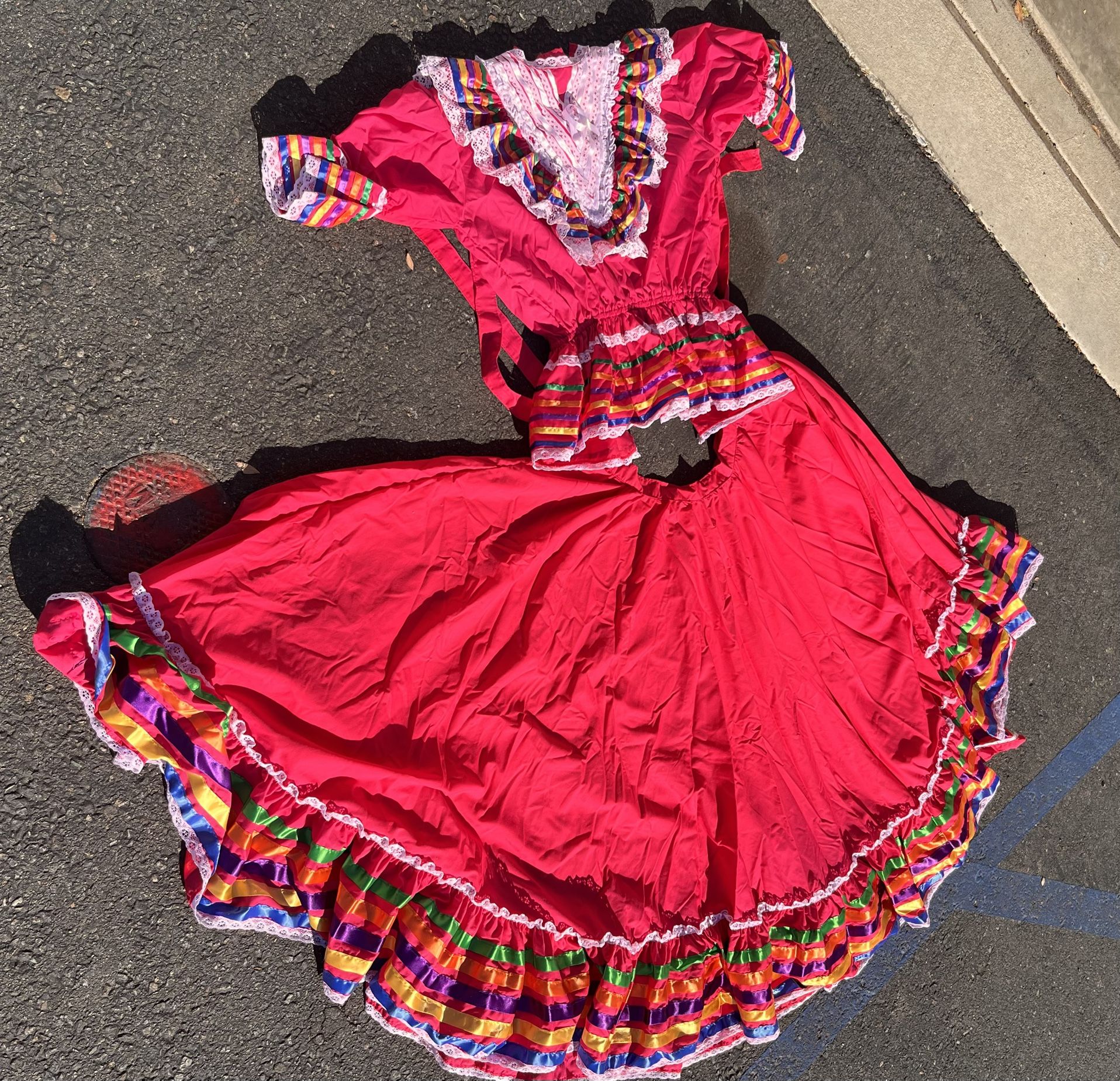 Ballet Folklorico (dress/vestido)