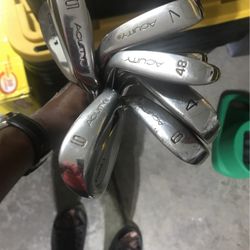 Golf Clubs 