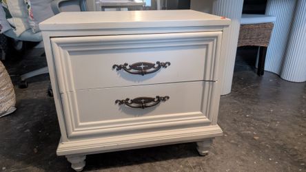 End table or nightstand