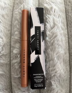 NEW FENTY BEAUTY SHADOWSTIX LONGWEAR EYESHADOW STICK IN BELLINI BASH $12!!