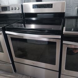 Whirlpool Glass Top Stove Stainless Steel Everything Works Good 