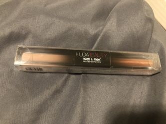 Huda Beauty melted shadows Lip