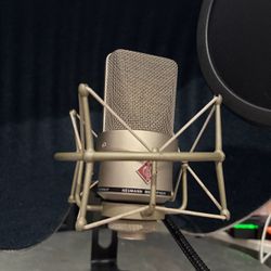 Neumann TLM 103 Condenser Microphone + Shock mount + Isolation booth + Pop filter  + Mogami Gold Cable