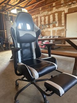 Gaming chair