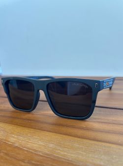 Black lv designer sunglasses