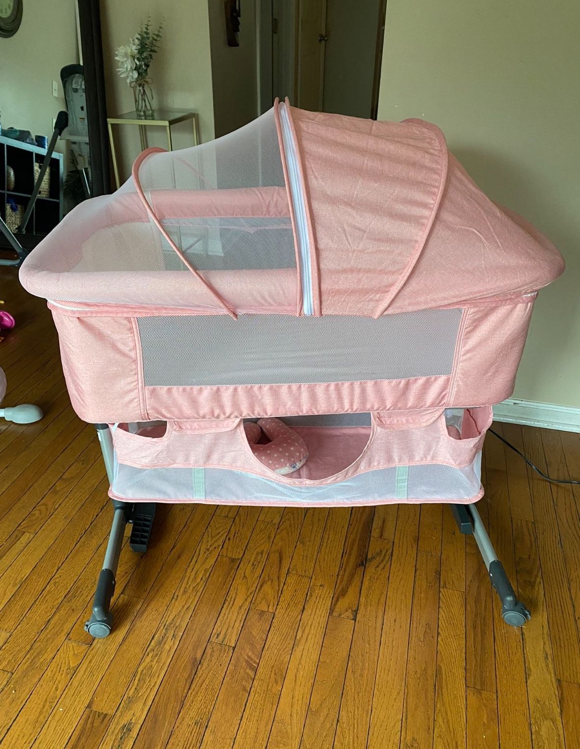 Pink Baby Bedside Bassinet
