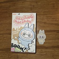 Popmart Exciting Macaron Labubu - Soymilk