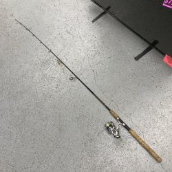 Shimano Stradic C3000 Spinning Reel with RedBone RDB-701MHS 7’0” Med-Hvy Rod TPW014339