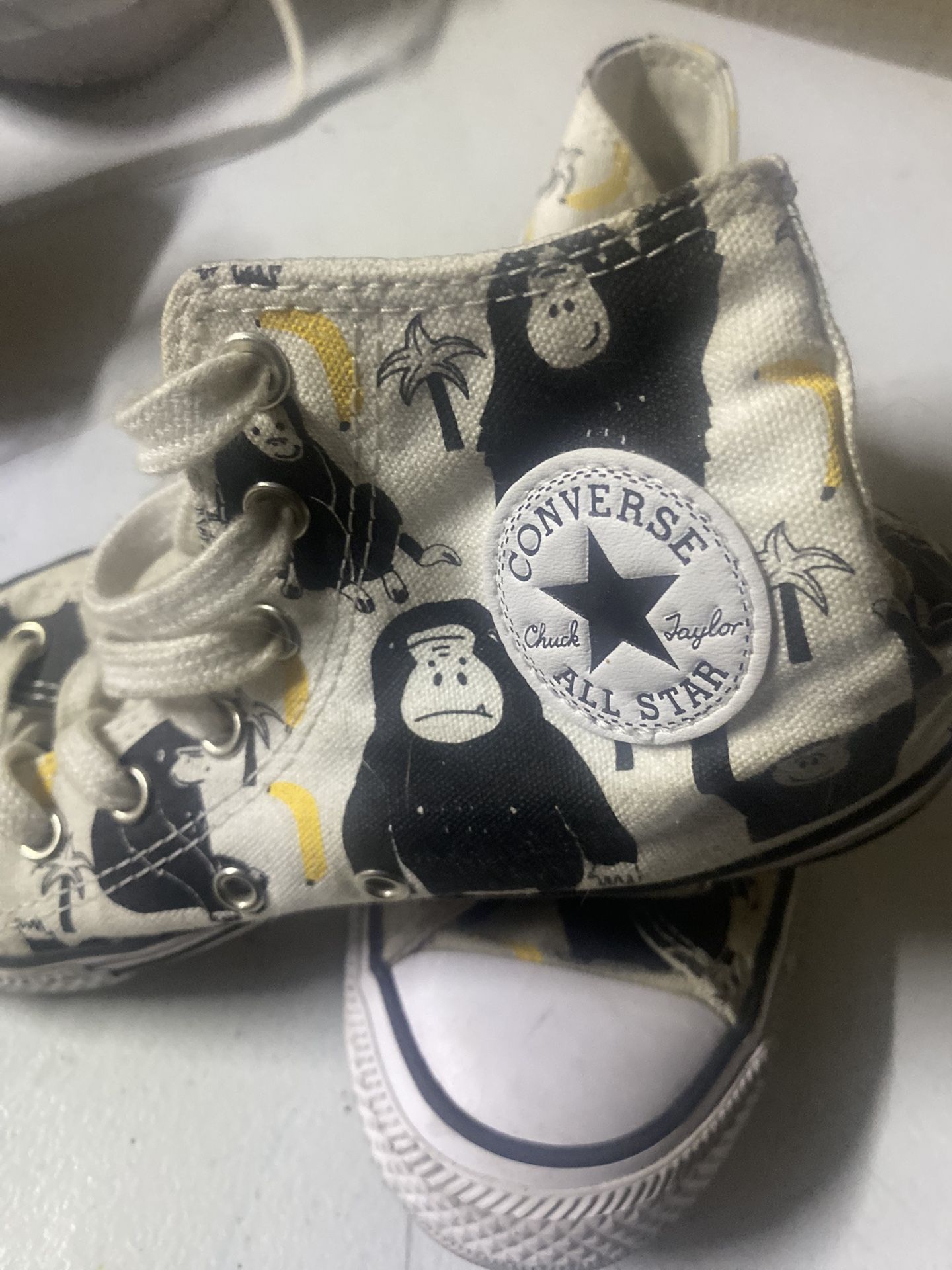 Converse All Star High Tops Size 4