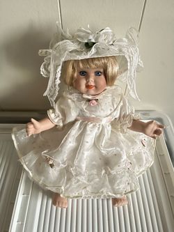 Vintage Seymour Mann Doll