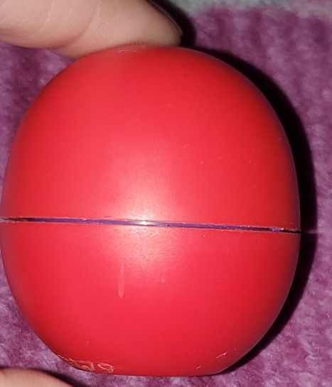 E.O.S LIP