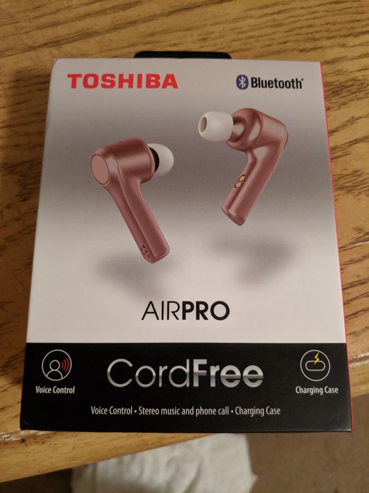 Toshiba Air Pro Truly Wireless Earbuds