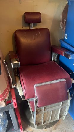 Belmont barber chair
