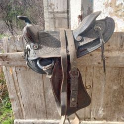 Western Riding Saddle