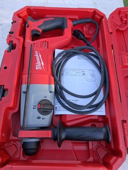 Milwaukee 1"SDS PLUS ROTARY HAMMER KIT