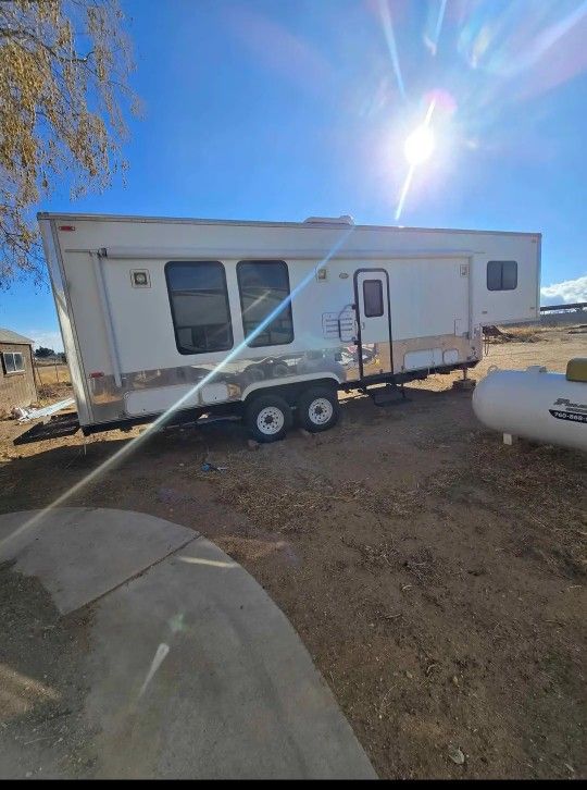 2013 Carson Trailer 5th Wheel
