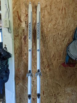 Rossignol XC skis