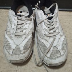 Size 10 FILA Sneakers