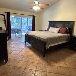 King Size Bedroom Set