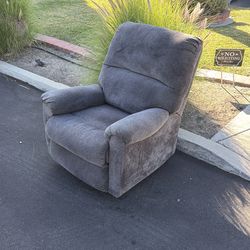 Free recliner