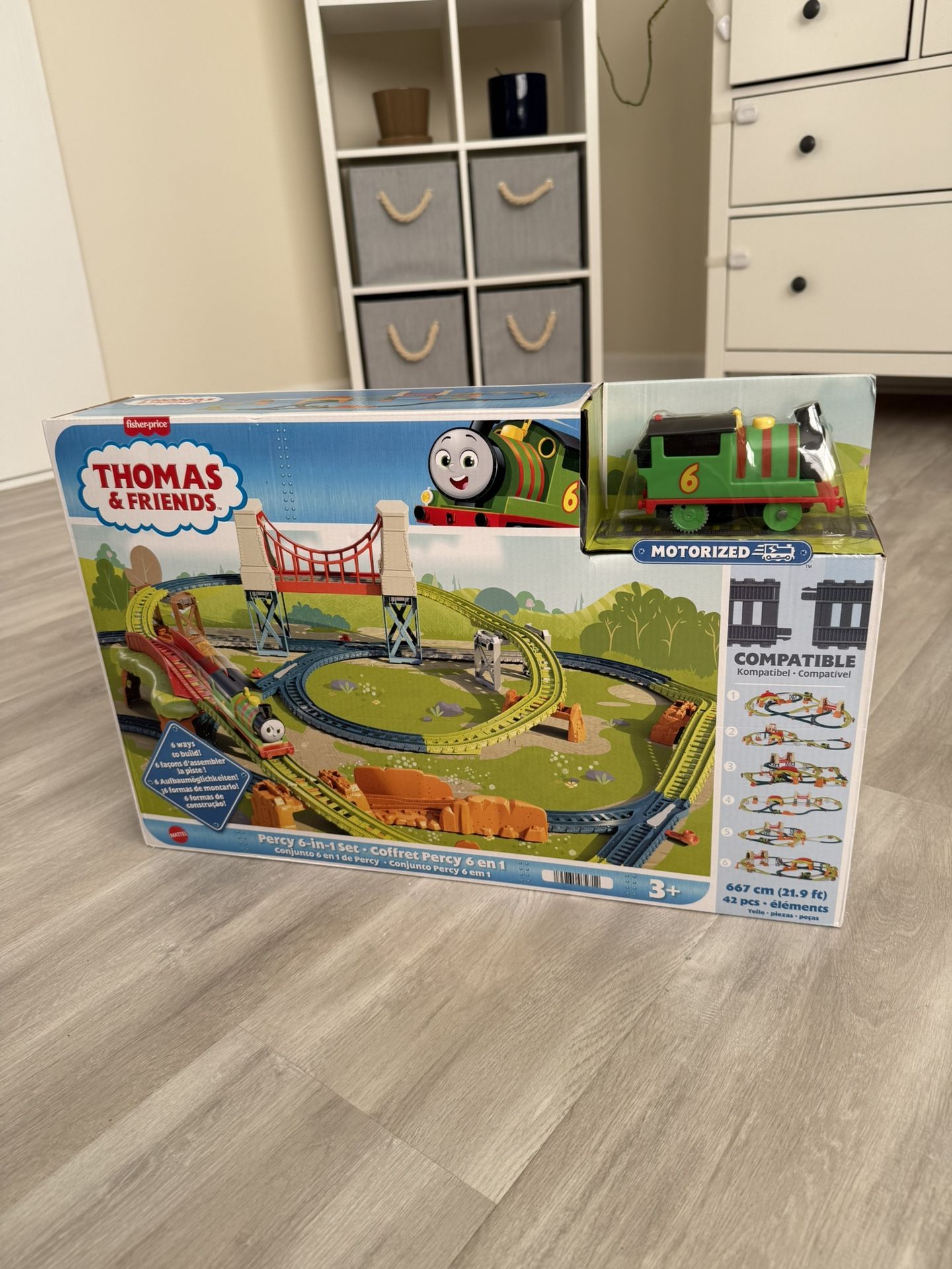 Thomas& Friends The Thomas & Friends Percy 6-in-1 Set is a motorized train play vehicle