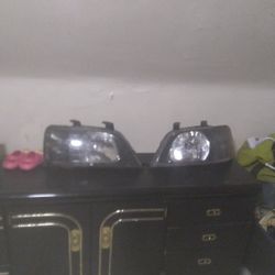 97 2001 Honda Crv headlights