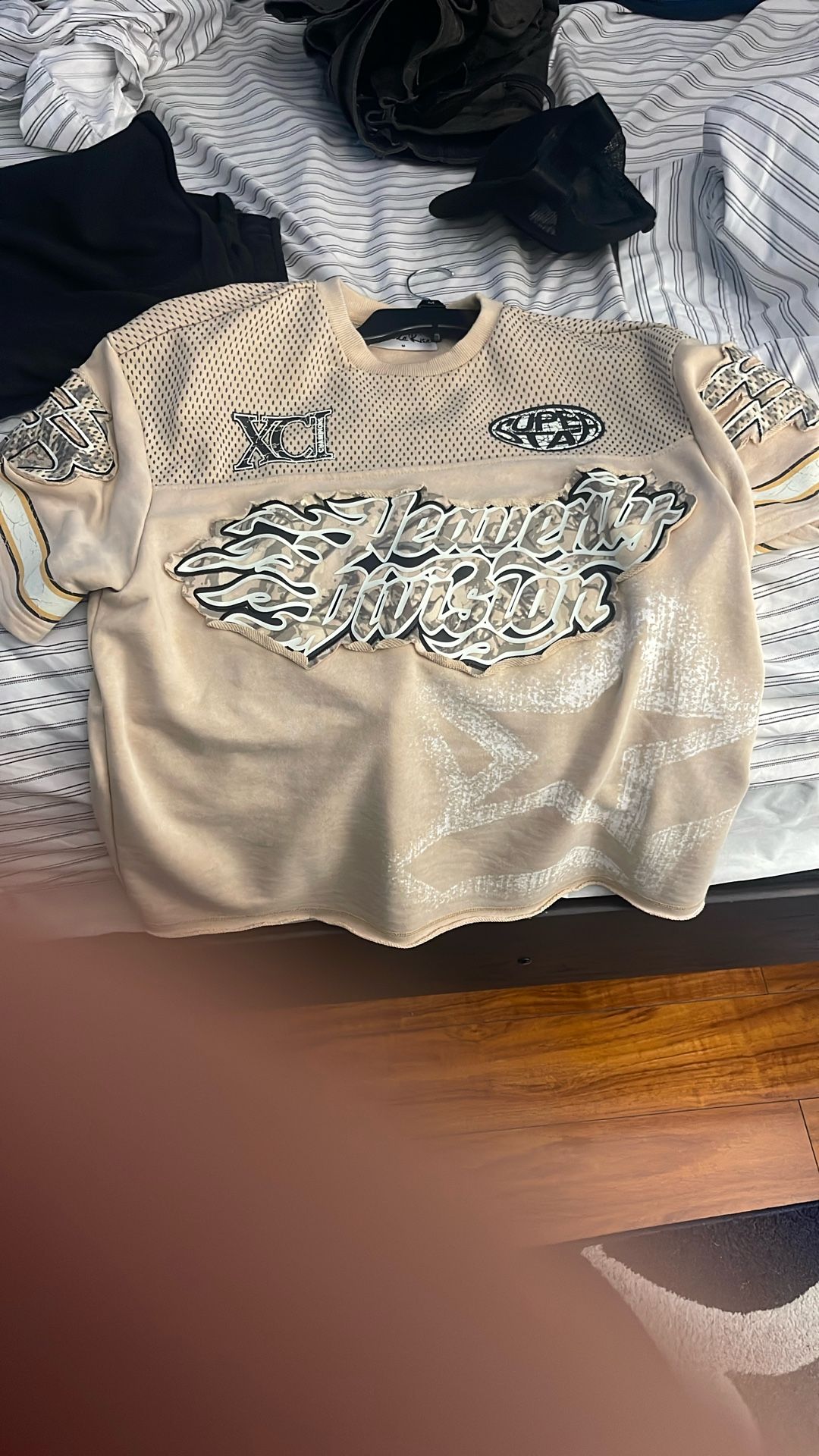 Graphic jersey From Snipes