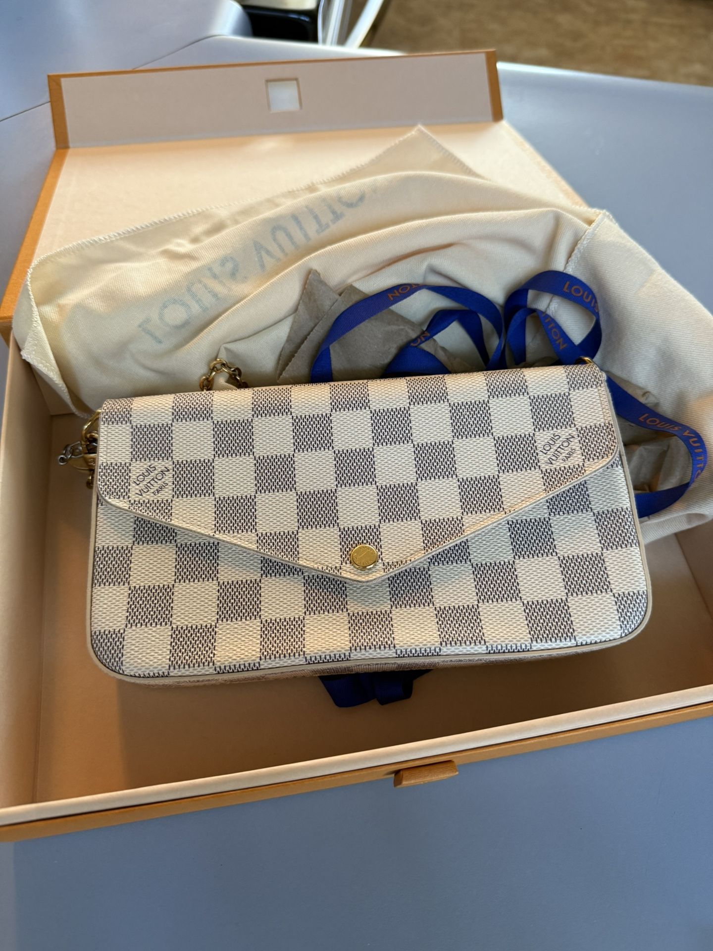 Louis Vuitton purse