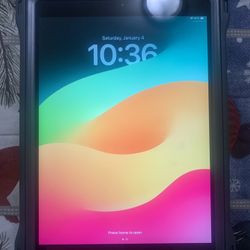 New Years Deal! Apple iPad 7th Generation 10.2” 32GB Unlocked Like New!