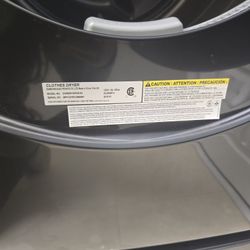 Samsung Washer And Dryer With Pedestals 