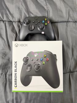 XBOX Wireless Gaming Controller | Black  | Consoles, PCs, TVs, mobile, and more | Textured Grip | Wireless, Bluetooth, USB-C Connectivity