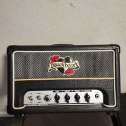 Crate Black Heart Little Giant 5  ( No Trades )